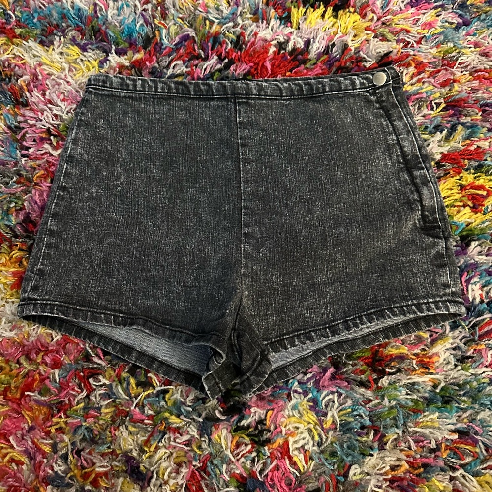 Distressed color forever 21 jeans.